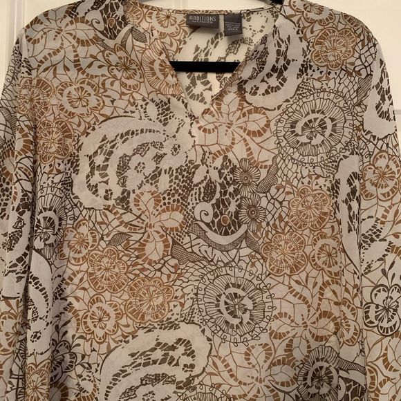 Additions by Chicos Woman’s Blouse Size 0 - Picture 3 of 6
